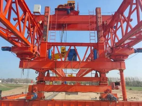 50米架橋機(jī)在施工過程中可能遇到的問題及解決方法？