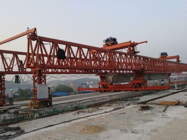 如何判斷1000噸架橋機(jī)的價(jià)格是否合理?